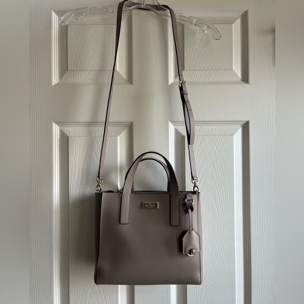 Kate Spade small crossbody. Lightly used.